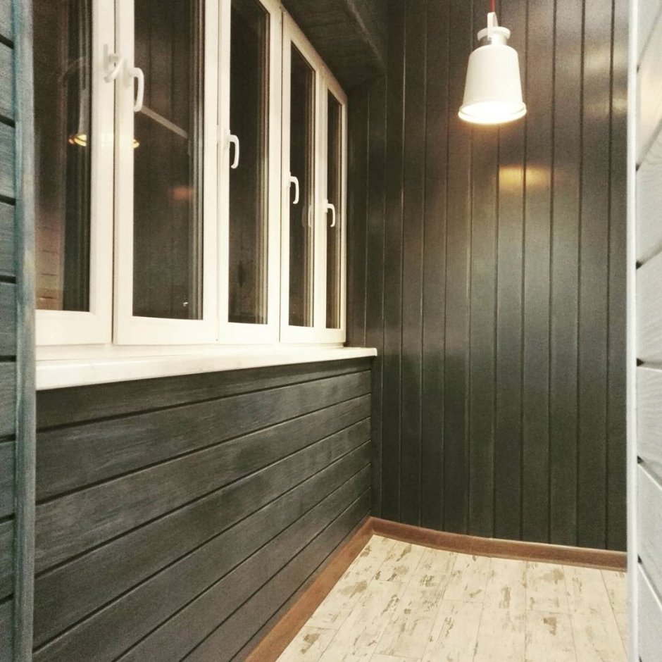 Ламинат на балконе