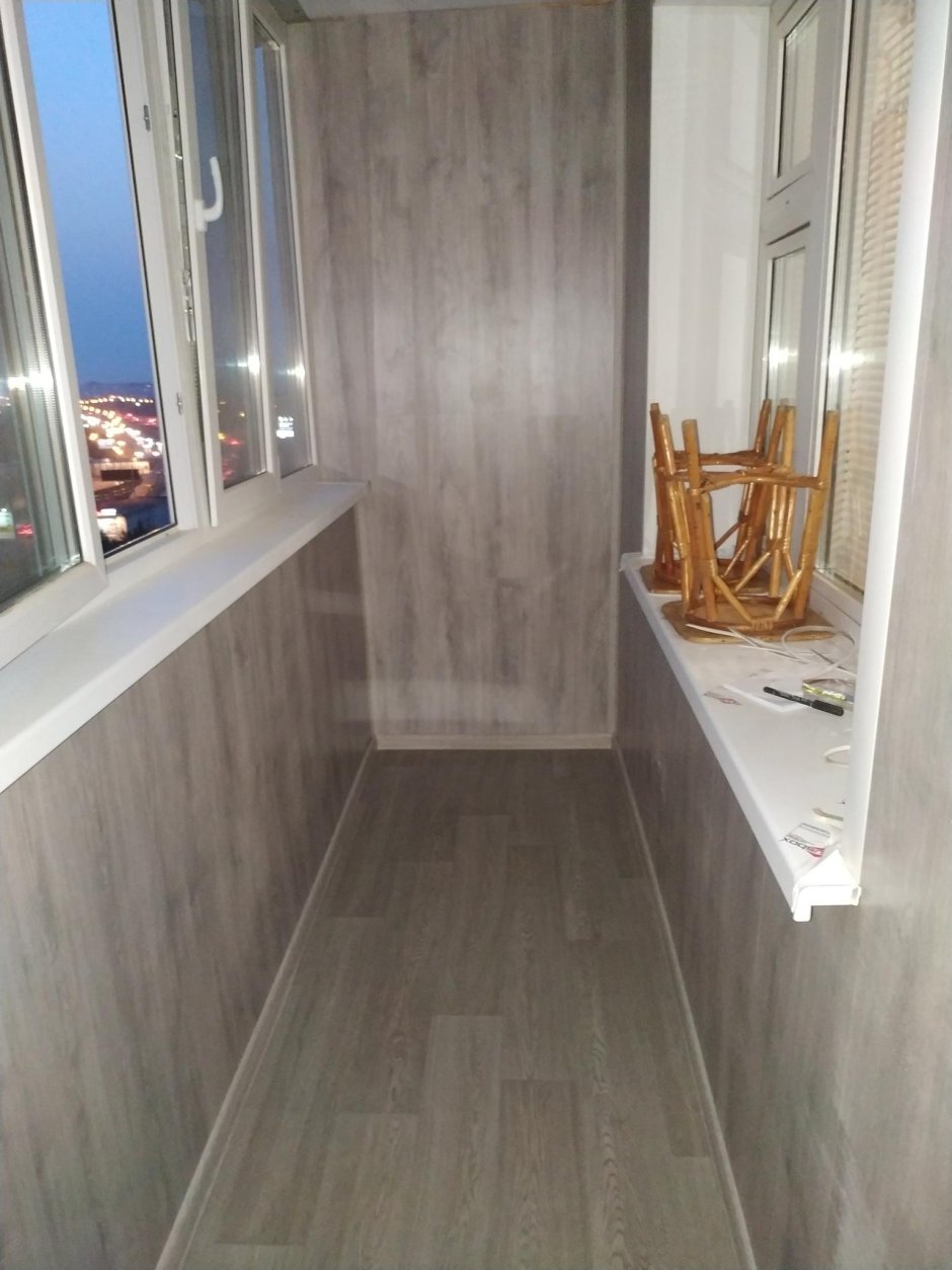 Отделка балкона ламинатом стены