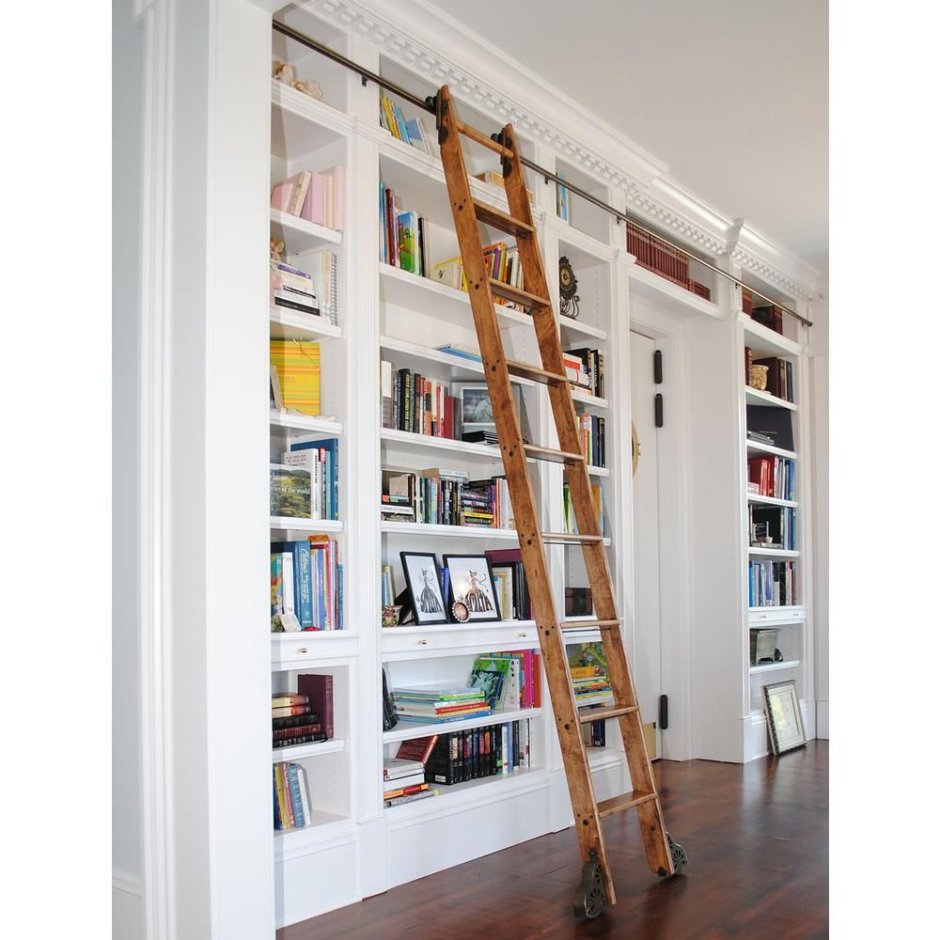 Лестница для книжных стеллажей