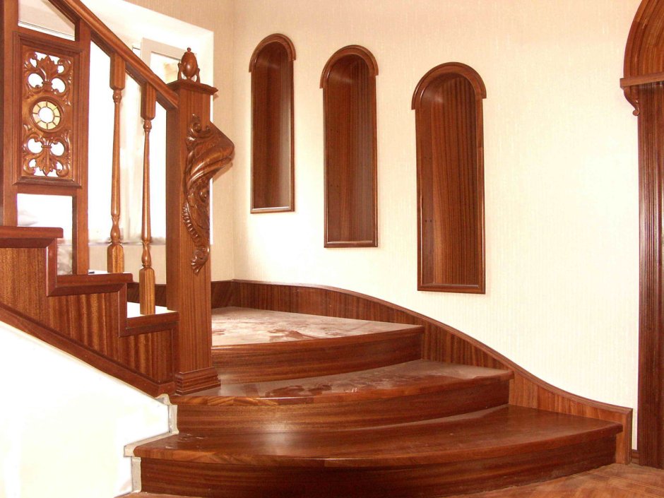 Роскошные деревянные лестницы
