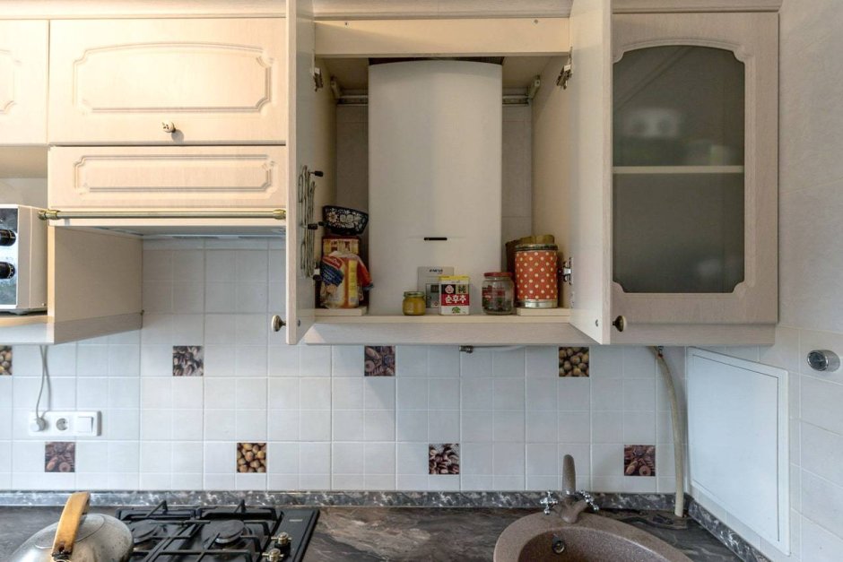 Кухни в хрущёвках с холодильником