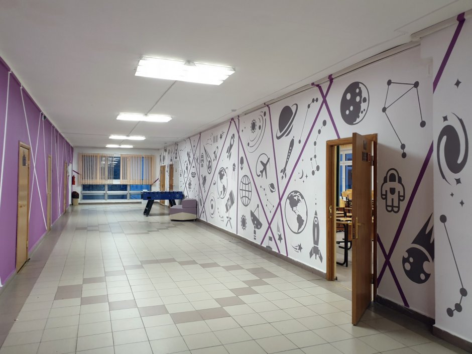 Интерьер коридора в школе