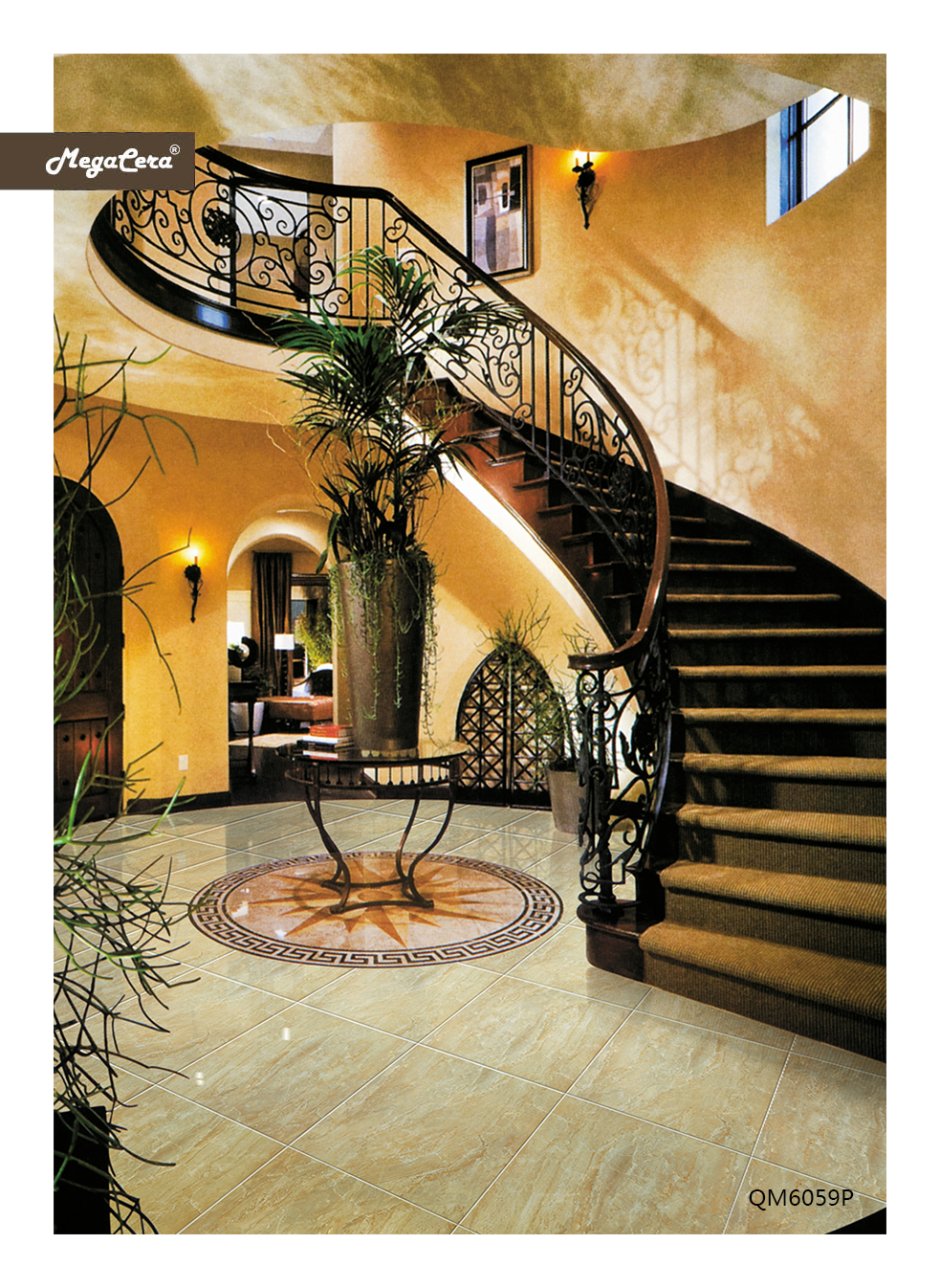Интерьер холла с лестницей в частном доме