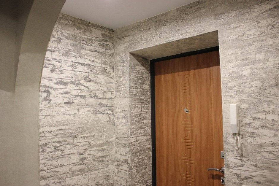 Отделка откосов дверей