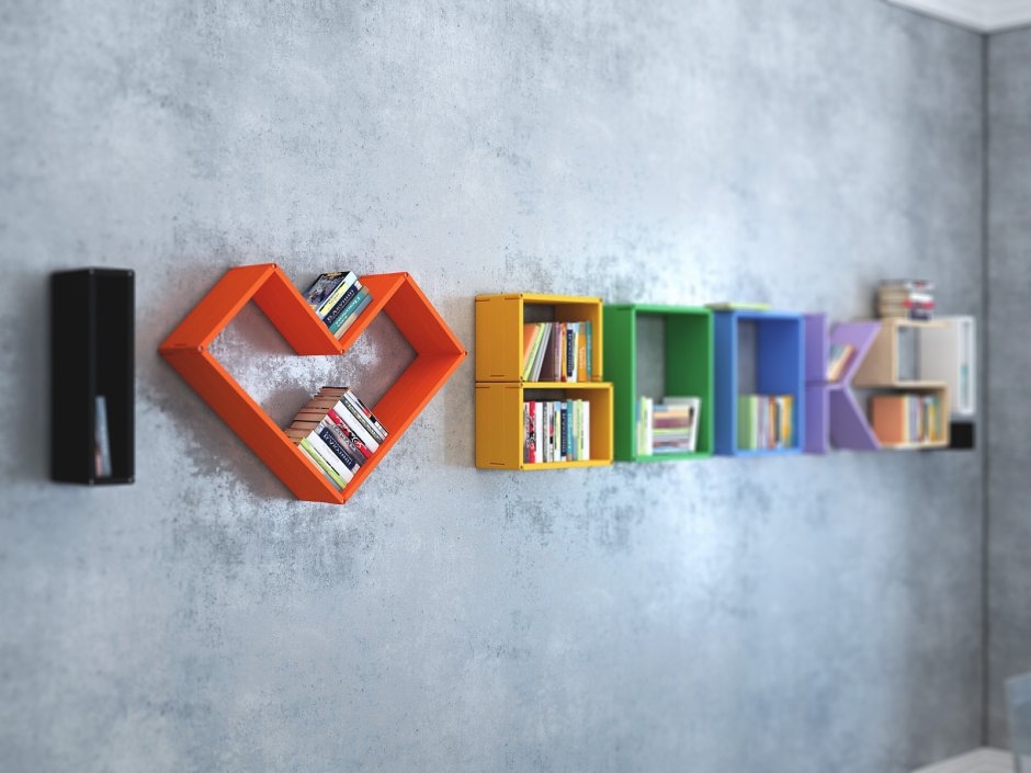 Яркие книжные полки