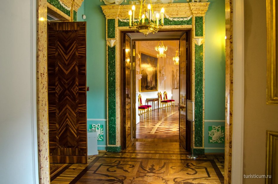 Зеленая угловая комната Гатчинский дворец
