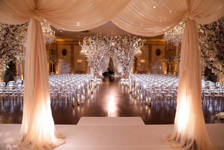 Декор помещения для свадьбы
