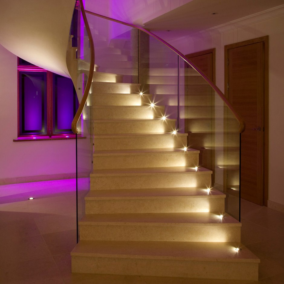 Подсветка лестницы вид изнутри