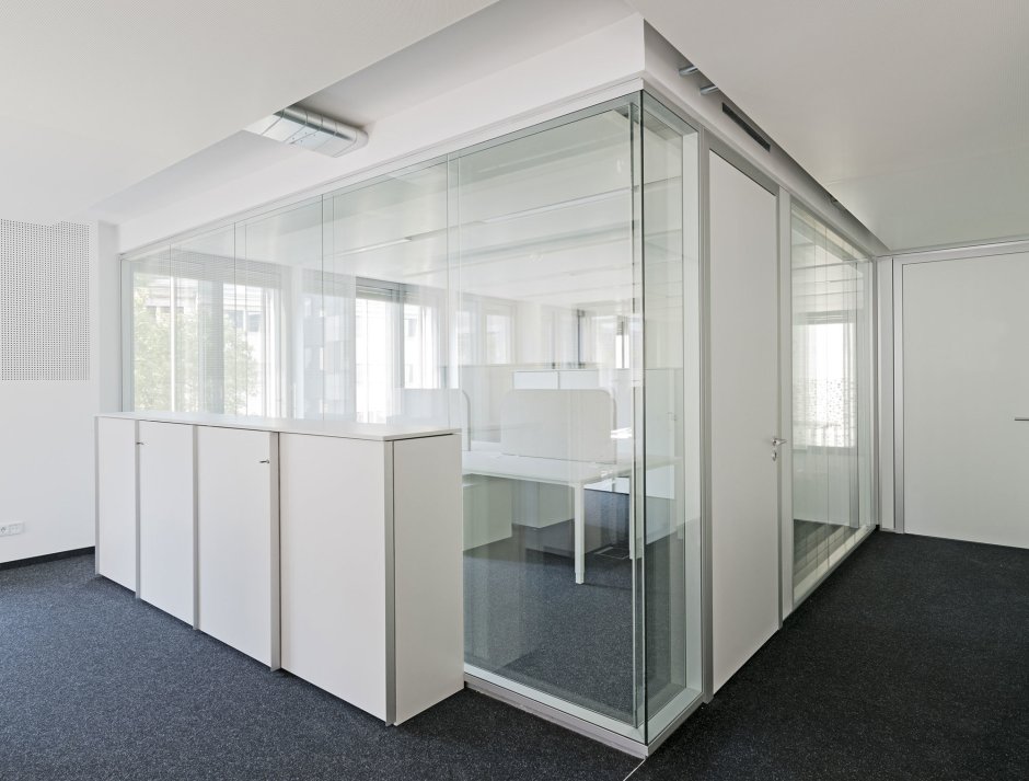 Стеклянная перегородка Lindner Life 125
