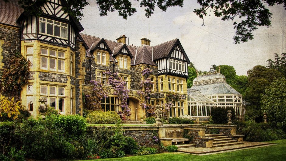 Резиденция Берли-Хаус, Англия