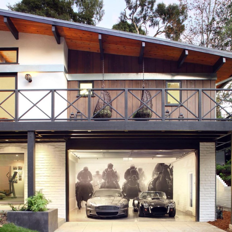 Современный мансардный дом с гаражом
