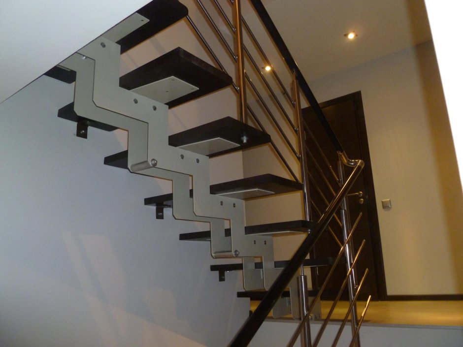 Винтовая лестница на монокосоуре