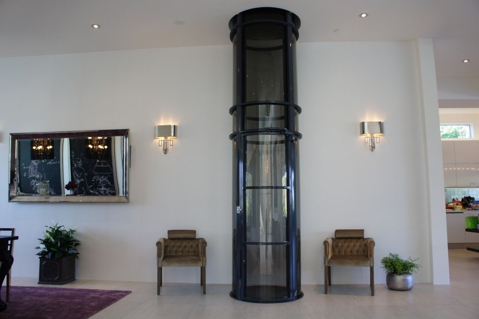 Стеклянный лифт для частного дома