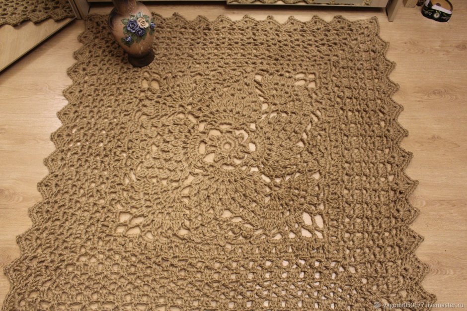 Овальный ковер из джута