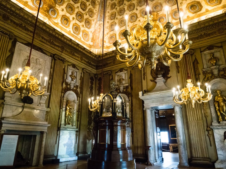Kensington Palace внутри