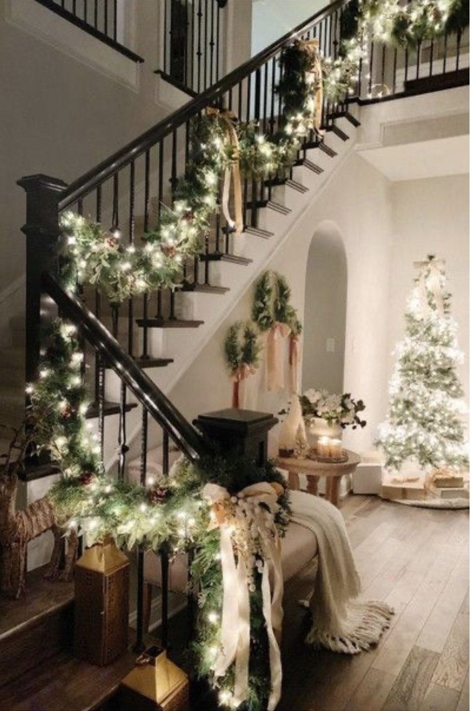 Витая лестница Рождество