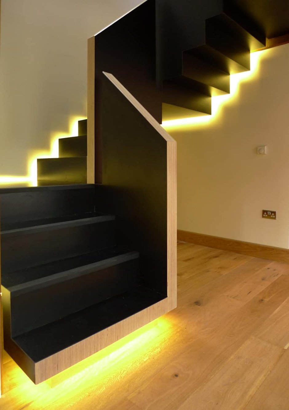 Подсветка ступеней лестницы встраиваемый светильники
