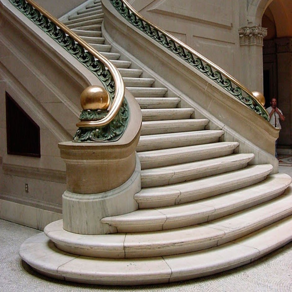 Спиральная лестница спираль Фибоначчи