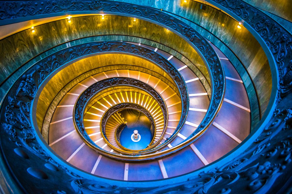 Лестница в Ватикане Микеланджело