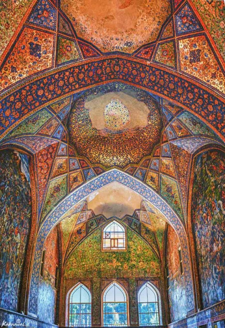 Чиль Сутун дворец в Исфахане
