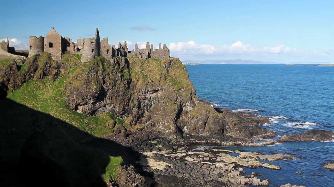 замок данлюс в северной ирландии