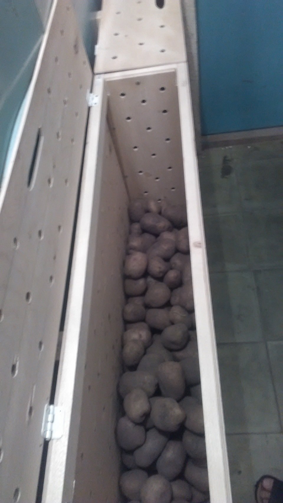 короб для хранения картофеля на балконе