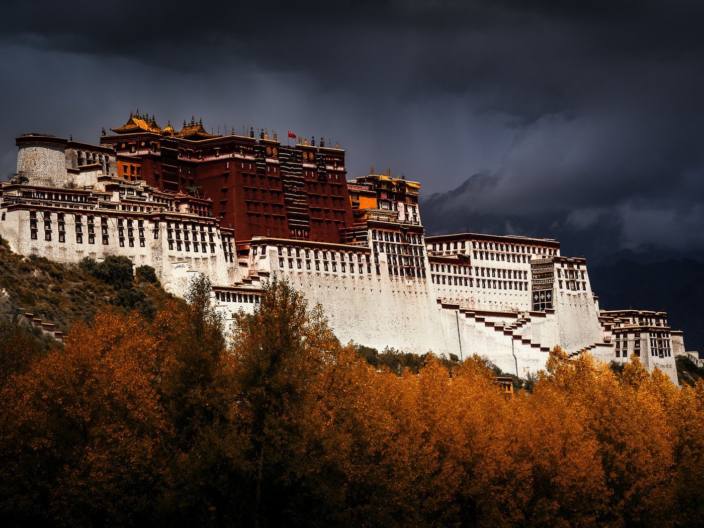 Символ Тибета дворец Потала?