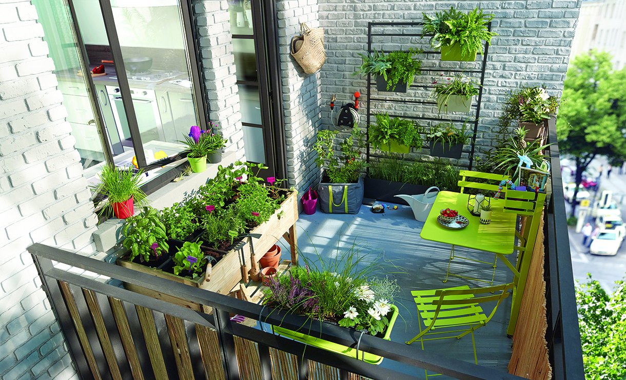 Balcony gardening. Озеленение балконов и лоджий. Украсить балкон. Озелененный балкон. Огород на балконе.