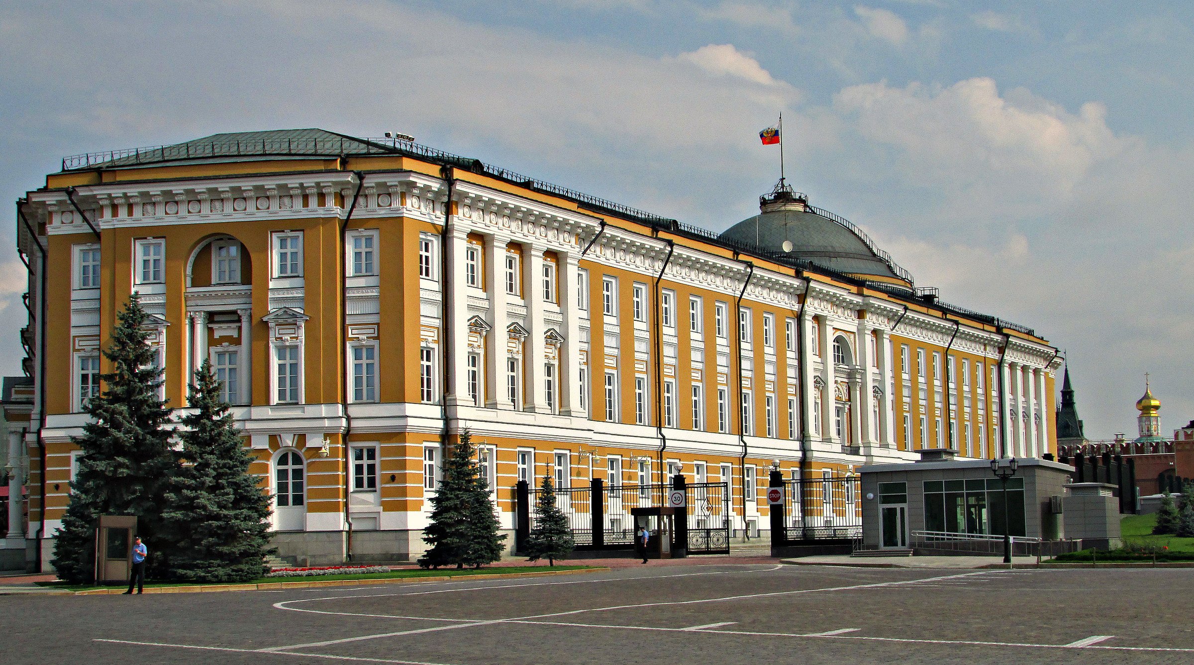 Сенатский дворец в кремле фото