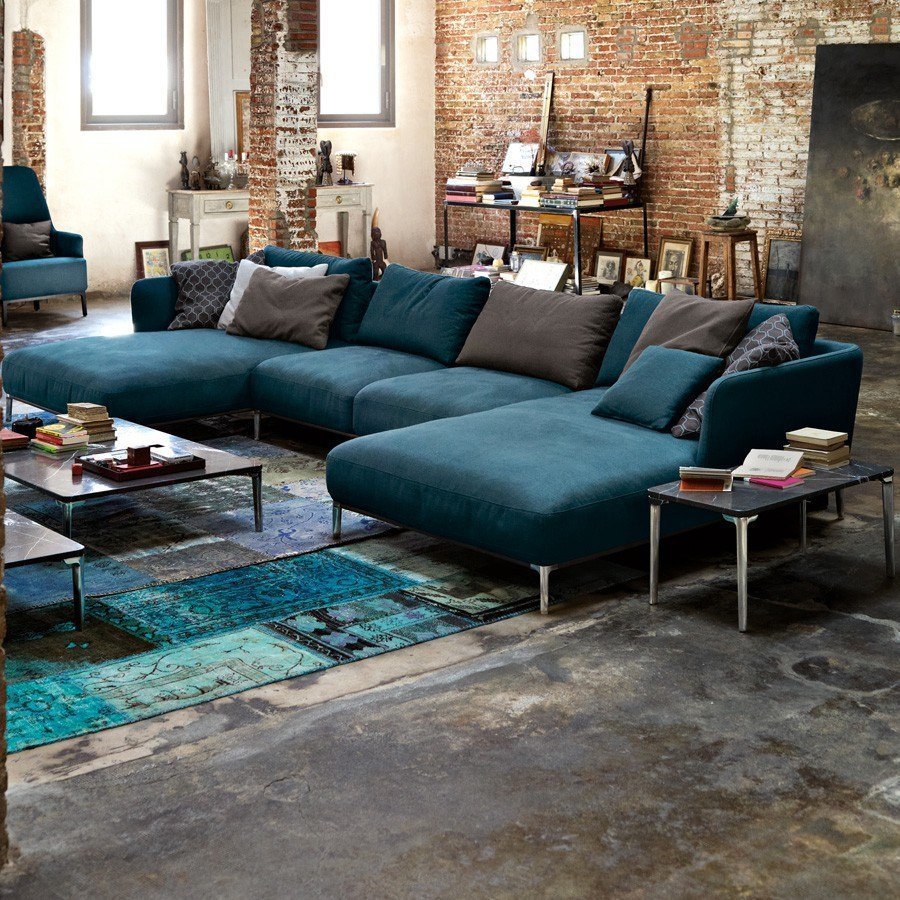 Голубой диван в стиле лофт