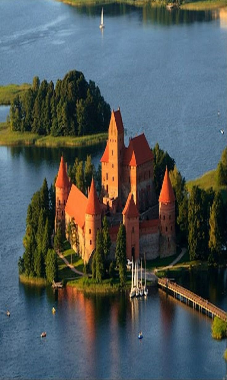 Замок Тракай Литва вектор