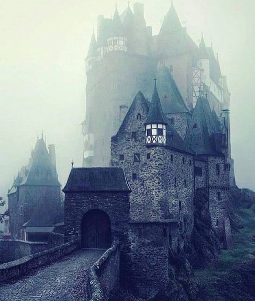Замок Дракулы Эстетика