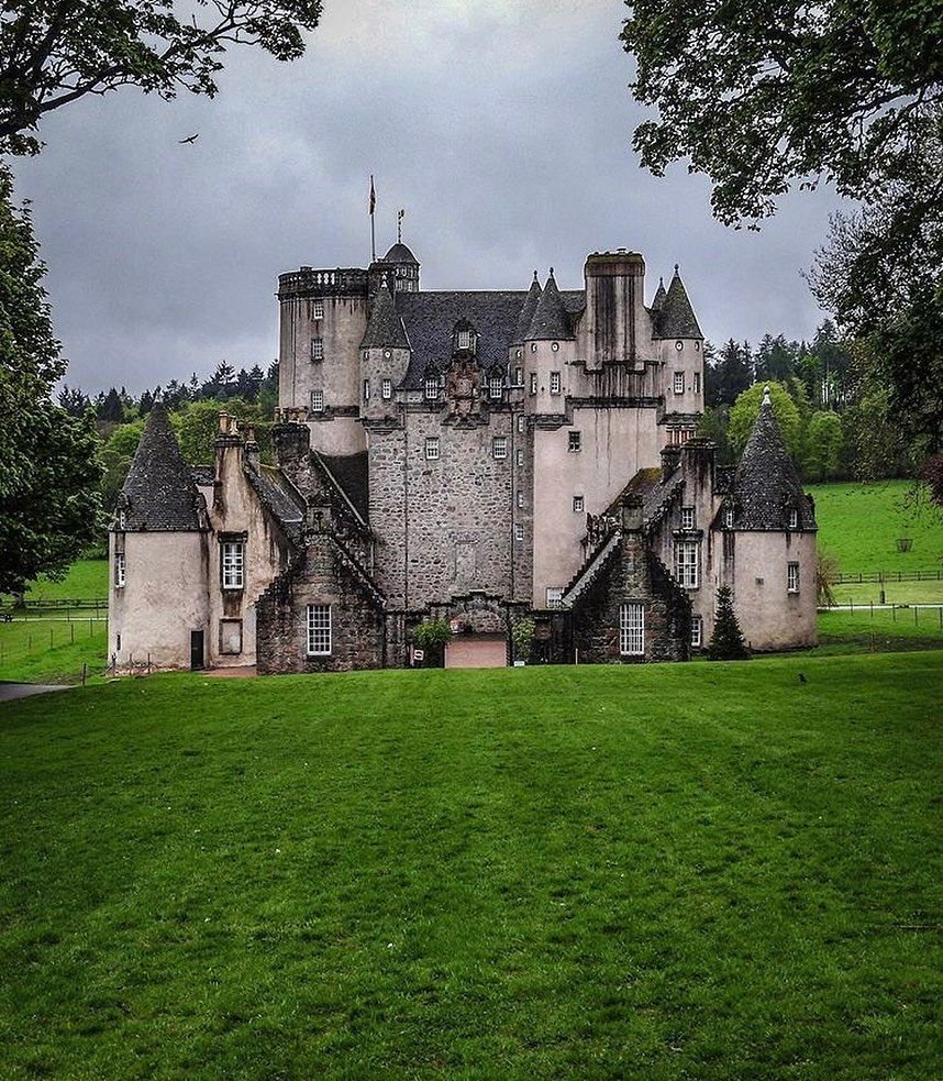 Замки Шотландии Фразер
