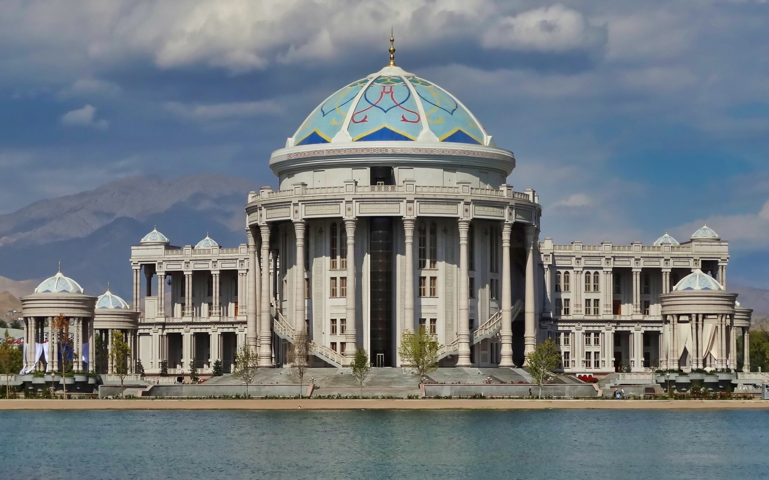 Таджикистан Кохи Навруз
