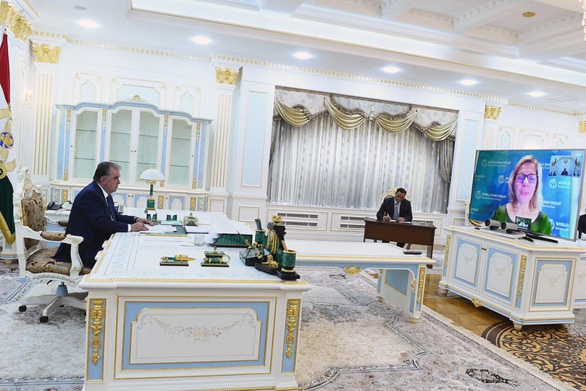 Резиденция президента Таджикистана внутри