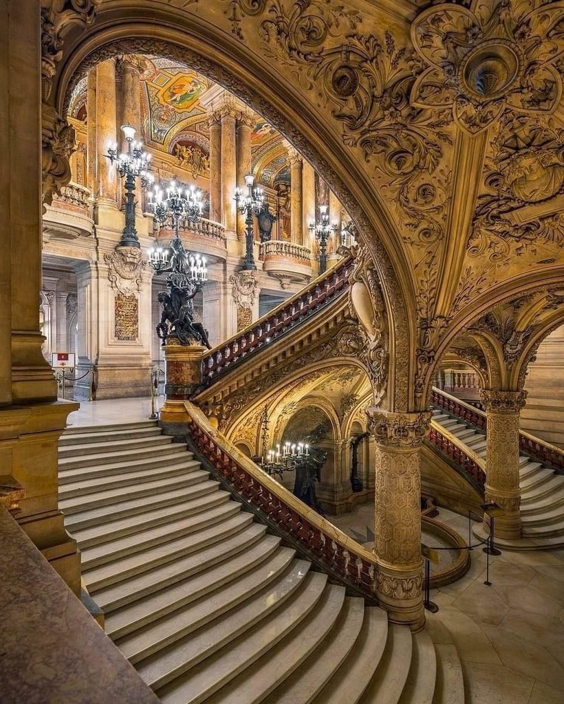 Опера Гарнье Париж лестница