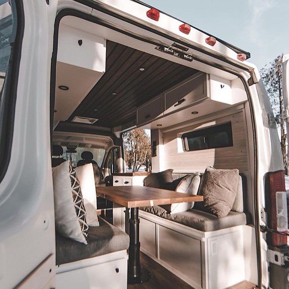 Автодом Airstream планировка