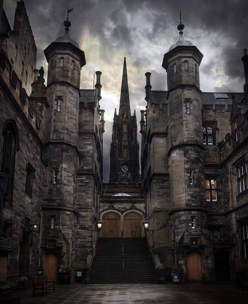 Мрачный Эдинбург, Шотландия
