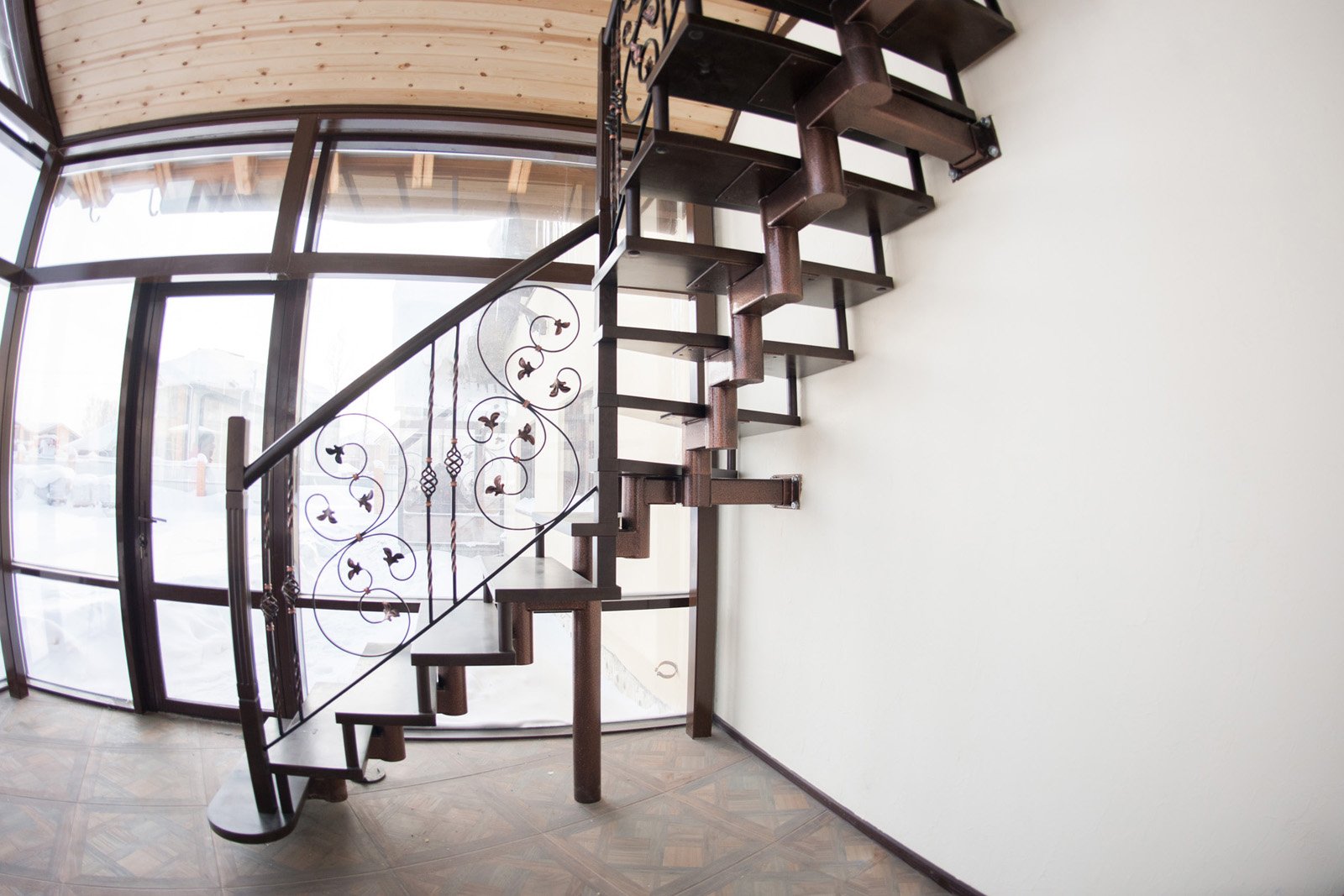 Профильная лестница на второй этаж. Лестница металл 40на40 труба. Железная лестница. Лестница из металла. Металлическая лестница из профильной трубы.