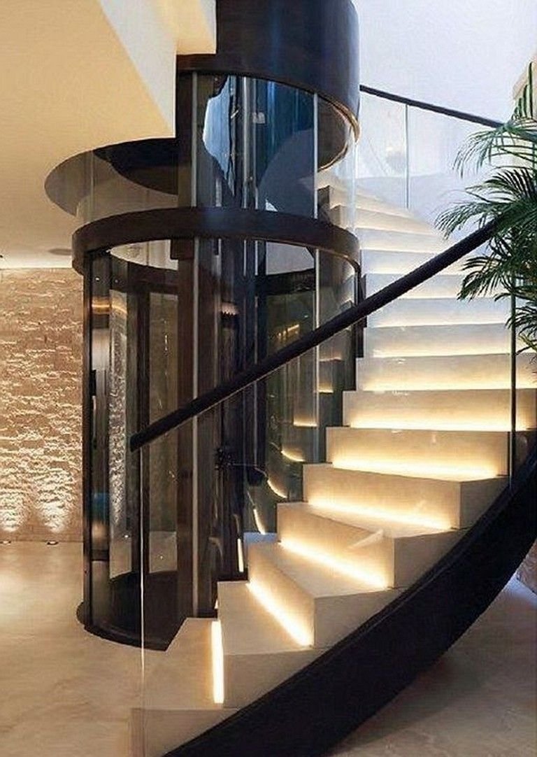 Круглая лестница в дом