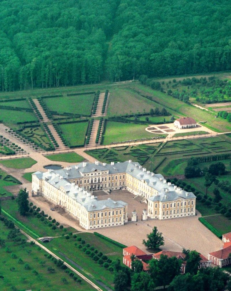 Аугустусбург дворец Рокайль