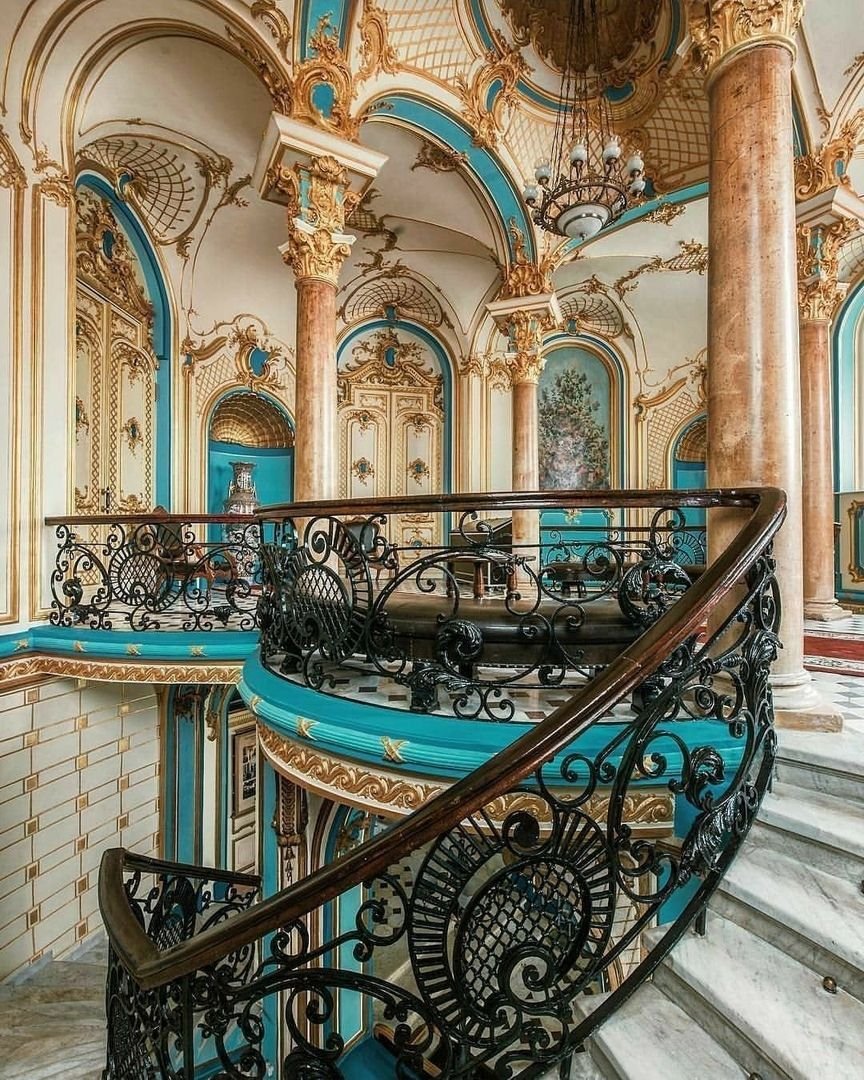 Дворцовые интерьеры зимнего дворца рококо