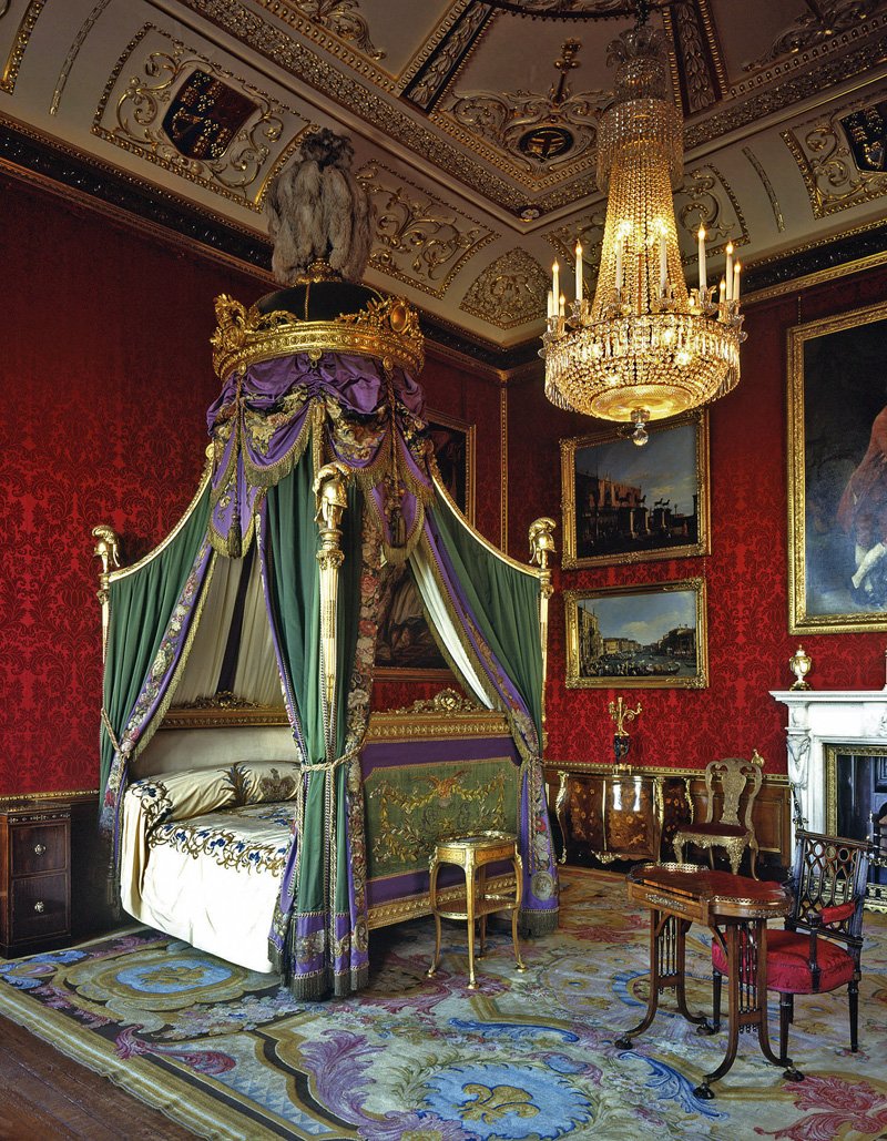 Виндзорский замок внутри спальня королевы