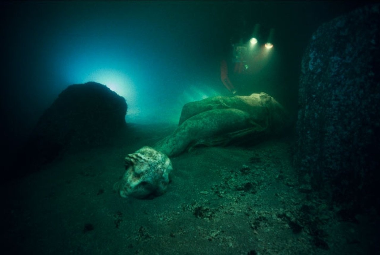 дворец клеопатры под водой