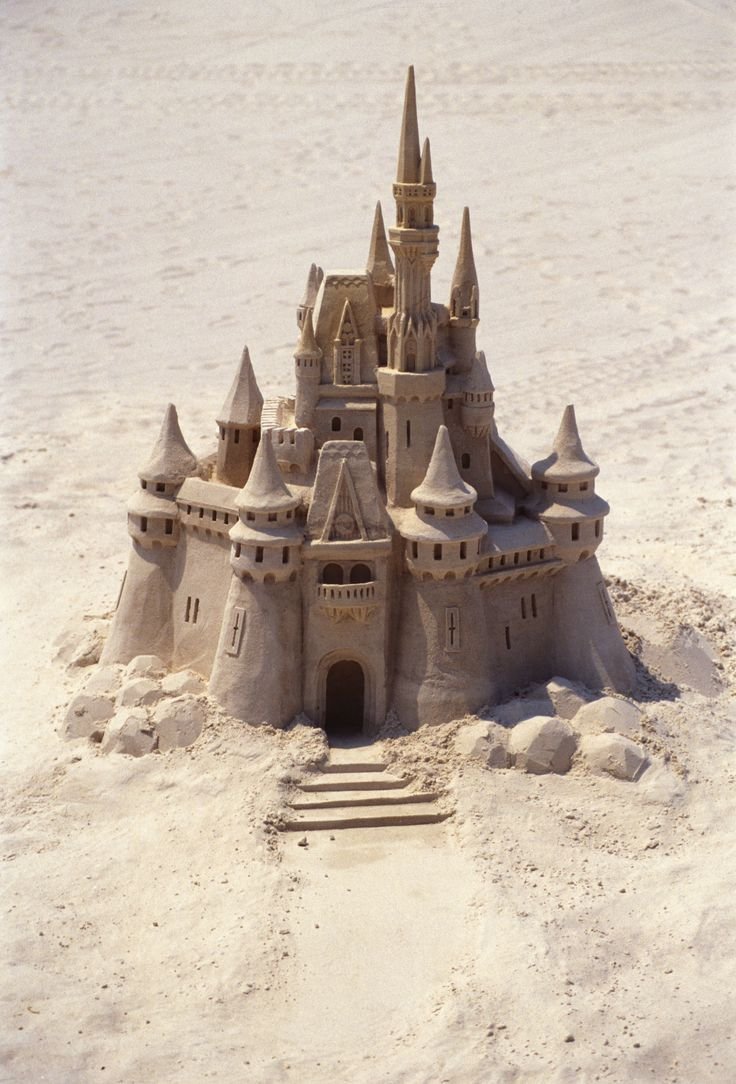 Замок на песке