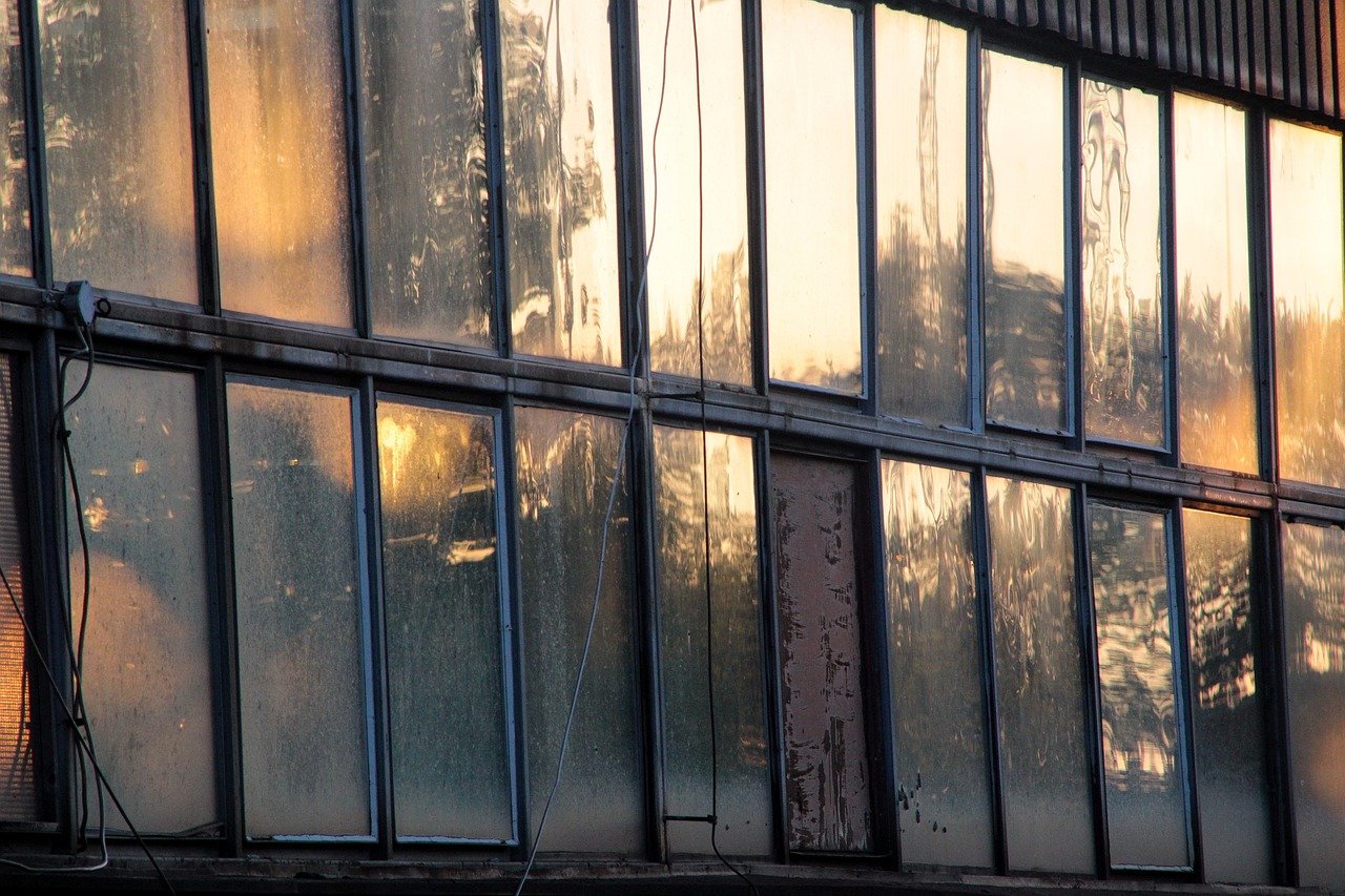 металлическое окно раст фото 68
