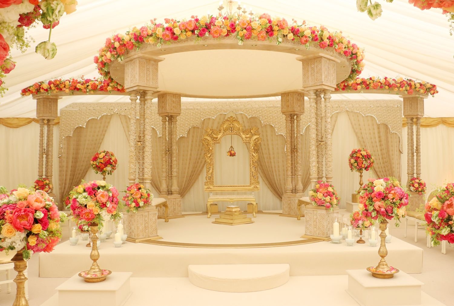 Свадебные арки в индийском стиле