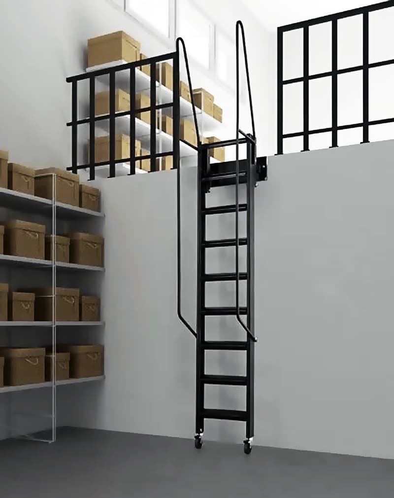 Складная лестница на антресольный этаж