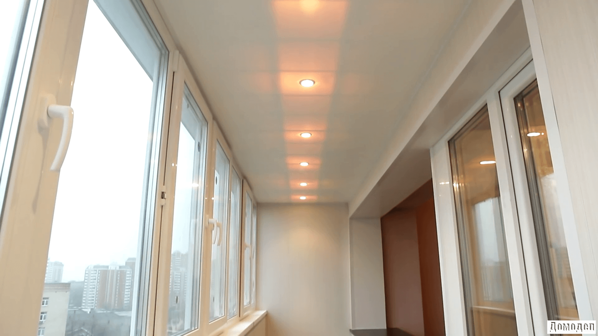 Свет на балконе фото в потолке