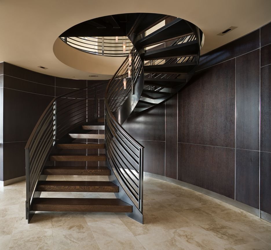 Лестница в стиле лофт из металла на второй этаж